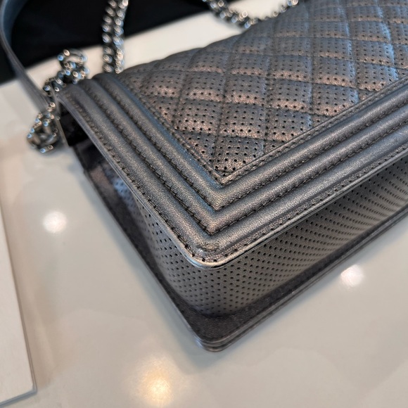 Chanel Boy - Picture 5 of 16